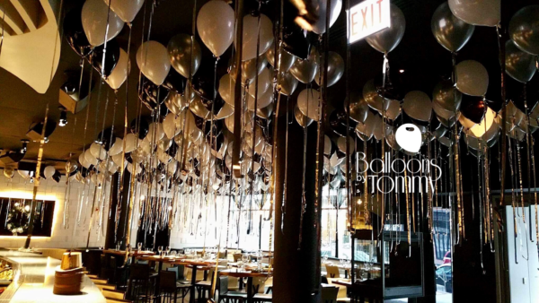 Balloon ceiling fill at STK Chicago NYE 2017 - Balloons by Tommy