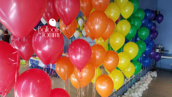 Rainbow Walls - Balloons by Tommy