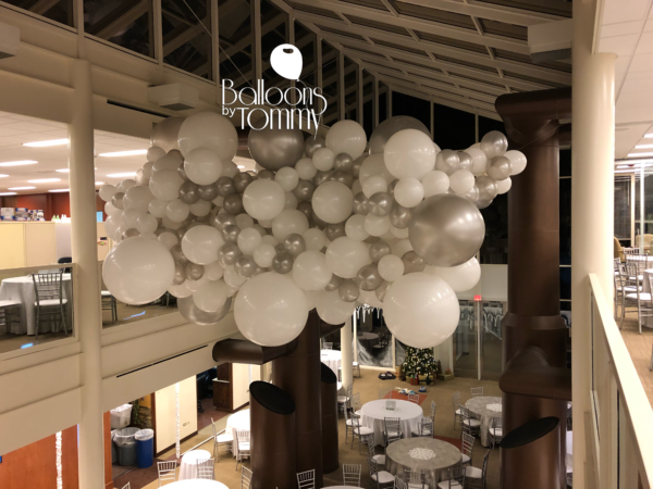 Holiday Organic - Balloons by Tommy