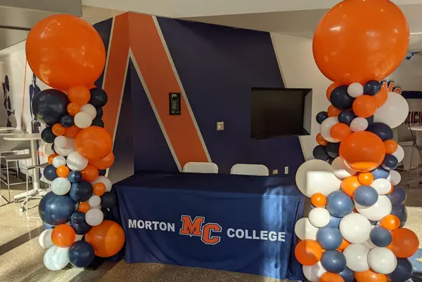 Morton College School Color Balloon Decor