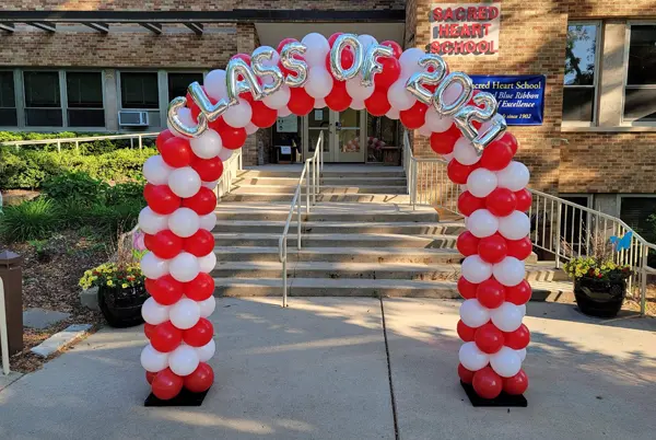 Balloon arch to promote school spirit