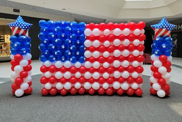 Patriotic themed balloon decor